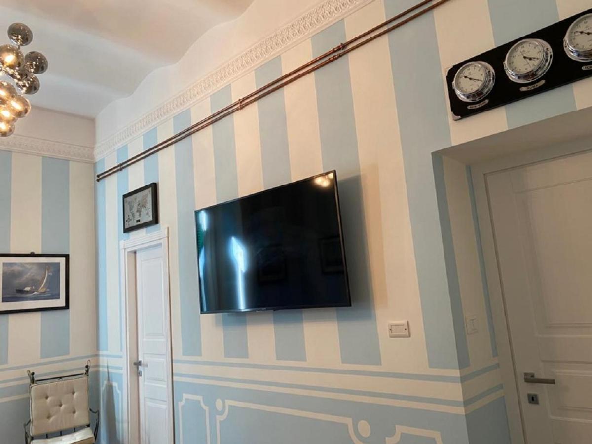 Regal House Anzio 2 Hotel Exterior photo